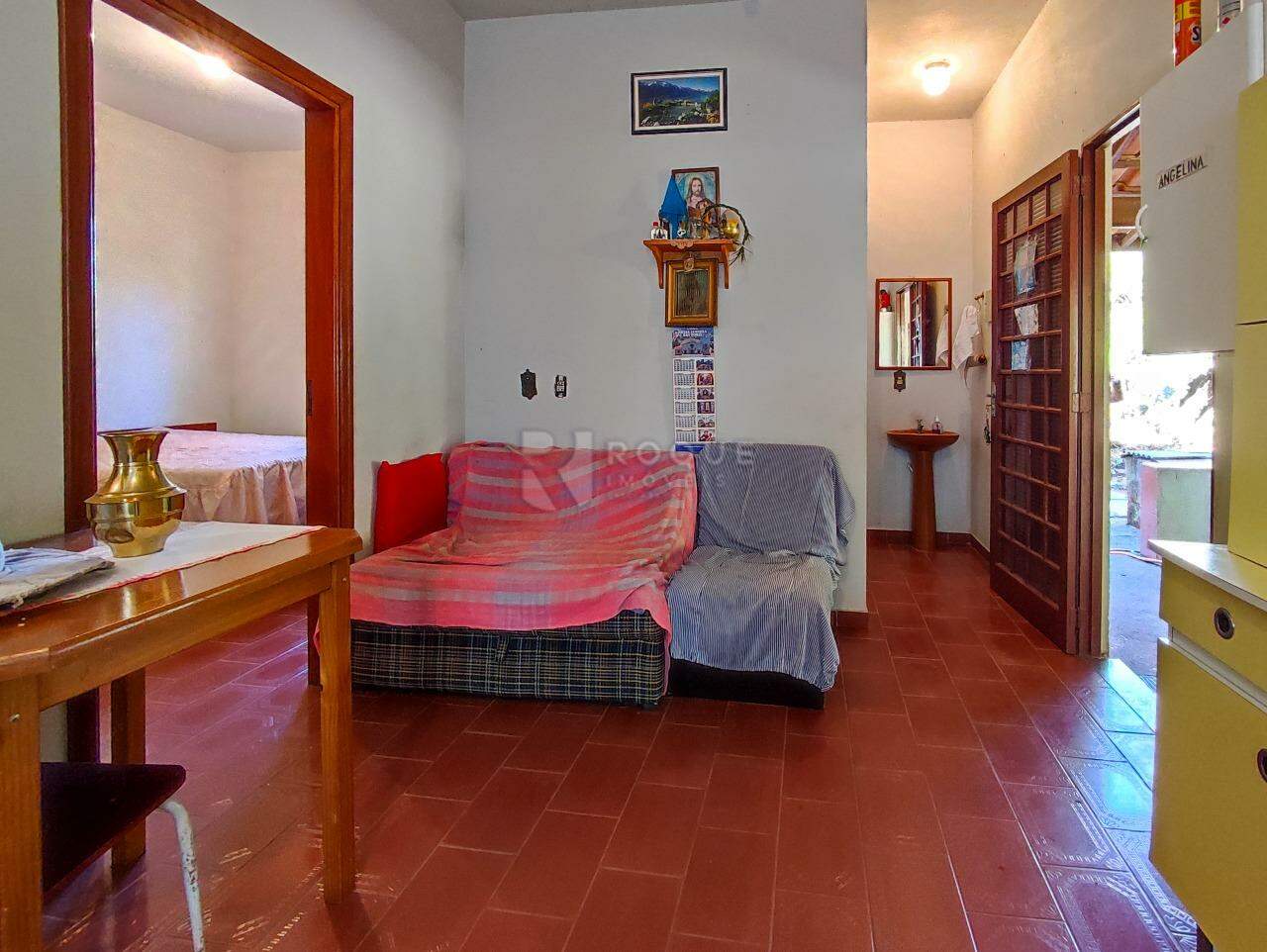 Chácara à venda no bairro Ribeirão do Pinhal: SALA