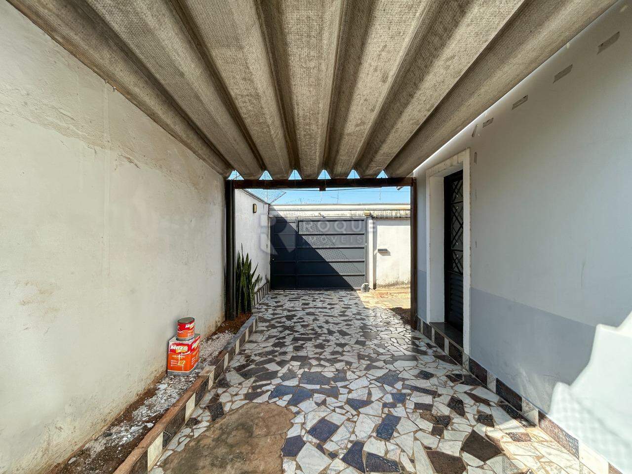 Casa Residencial para aluguel no bairro Jardim Ouro Verde: Garagem 