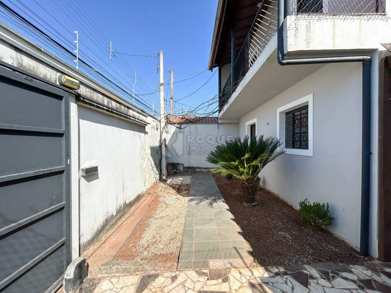 Casa Residencial para aluguel no bairro Jardim Ouro Verde: Frente 