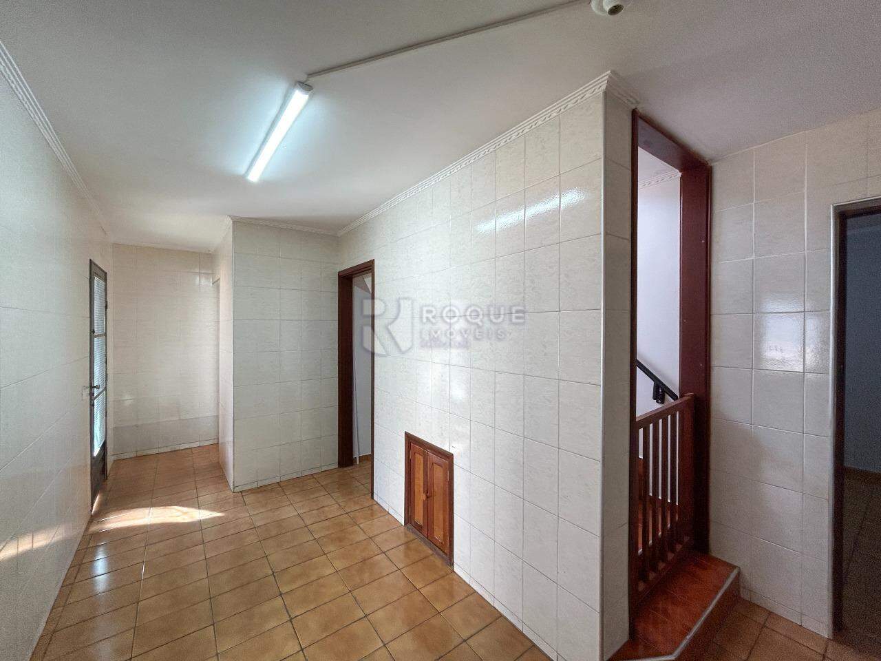 Casa Residencial para aluguel no bairro Jardim Ouro Verde: Hall