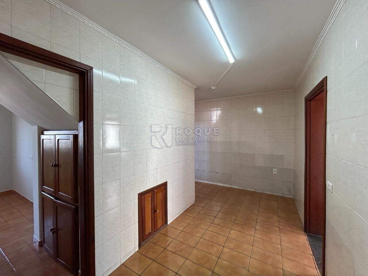 Casa Residencial para aluguel no bairro Jardim Ouro Verde: Hall