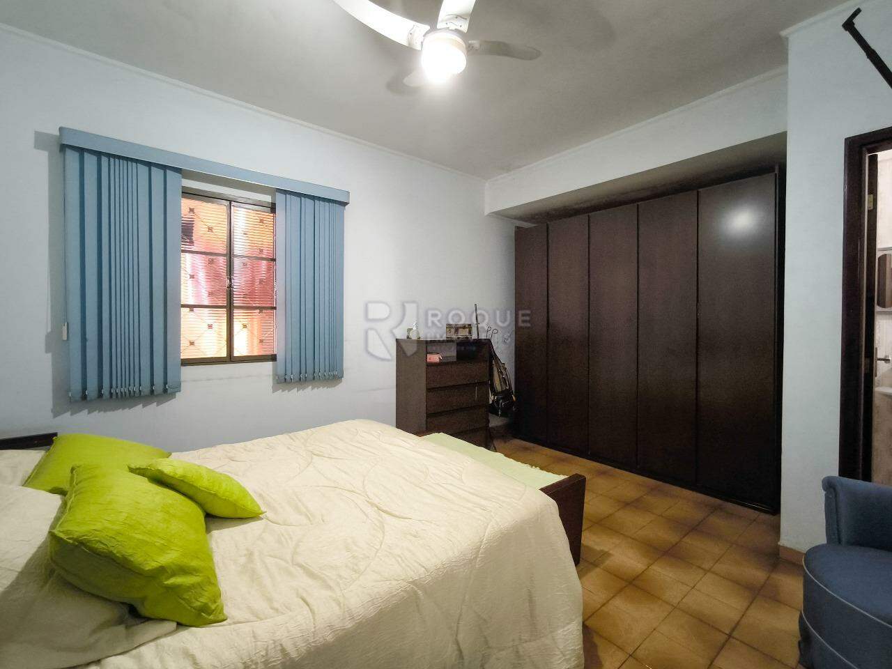 Casa Residencial à venda no bairro Jardim São Manoel: SUÍTE