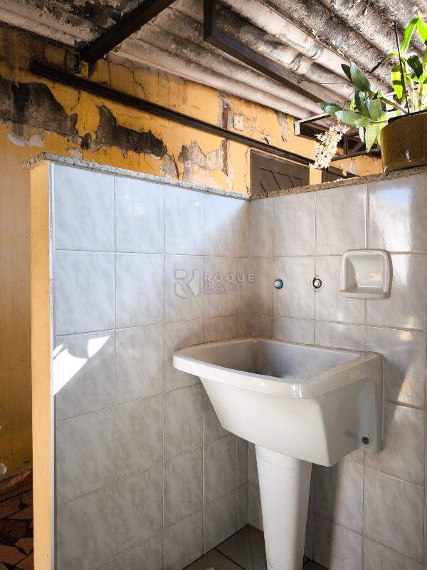 Casa Residencial à venda no bairro Jardim São Manoel: LAVANDERIA
