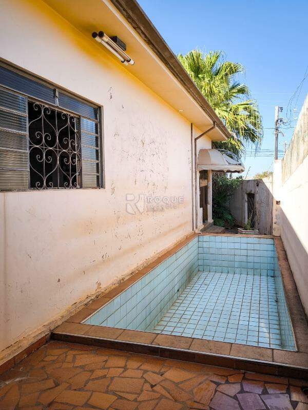 Casa Residencial à venda no bairro Jardim São Manoel: PISCINA