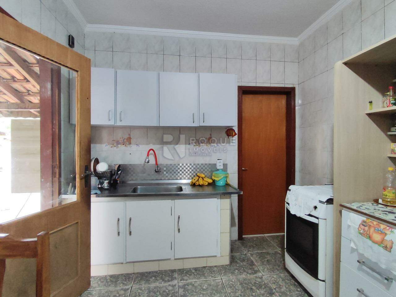 Casa Residencial à venda no bairro Parque Hippolyto: COZINHA