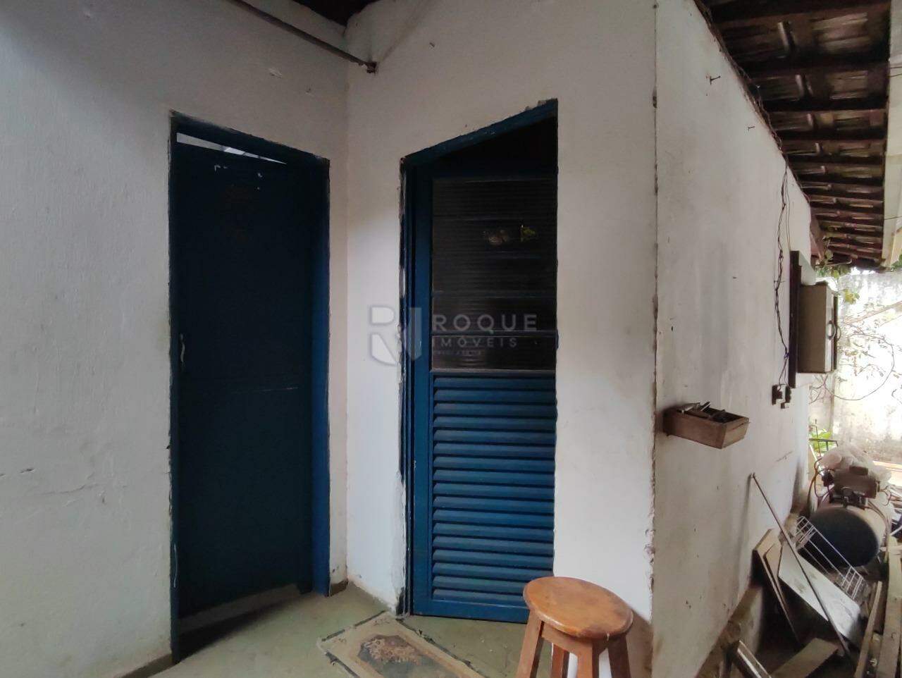 Casa Residencial à venda no bairro Parque Hippolyto: ESCRITÓRIO