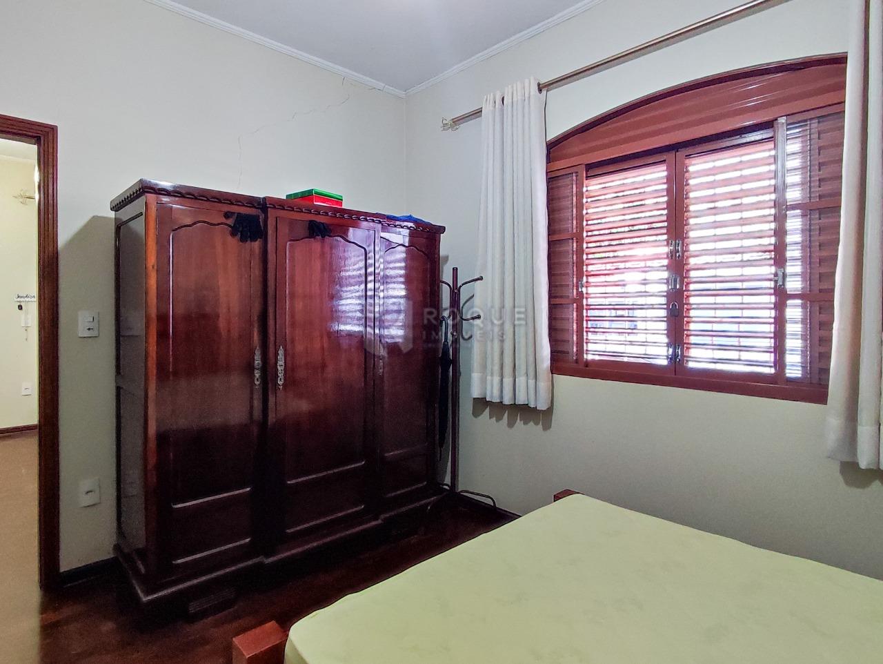 Casa Residencial à venda no bairro Centro: DORMITÓRIO 1