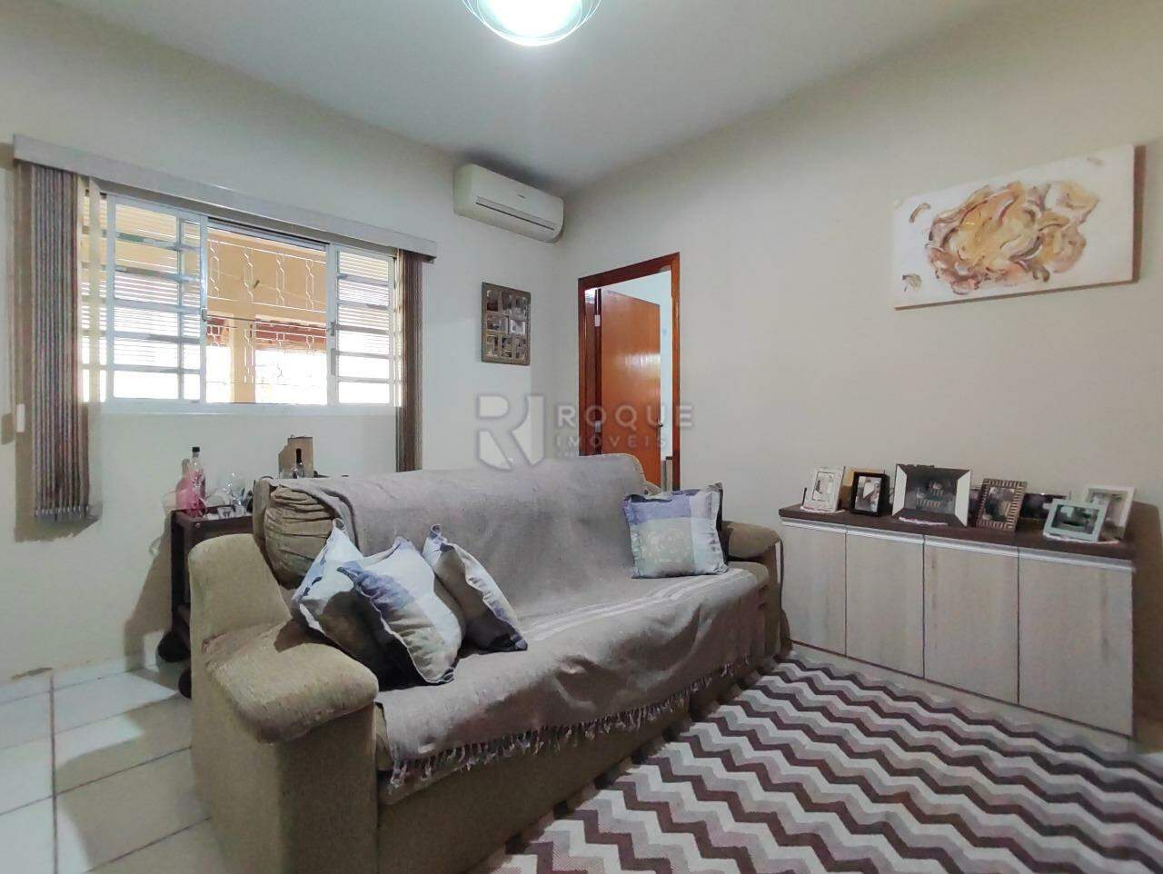 Chácara à venda no bairro Pires de Baixo: SALA DE ESTAR