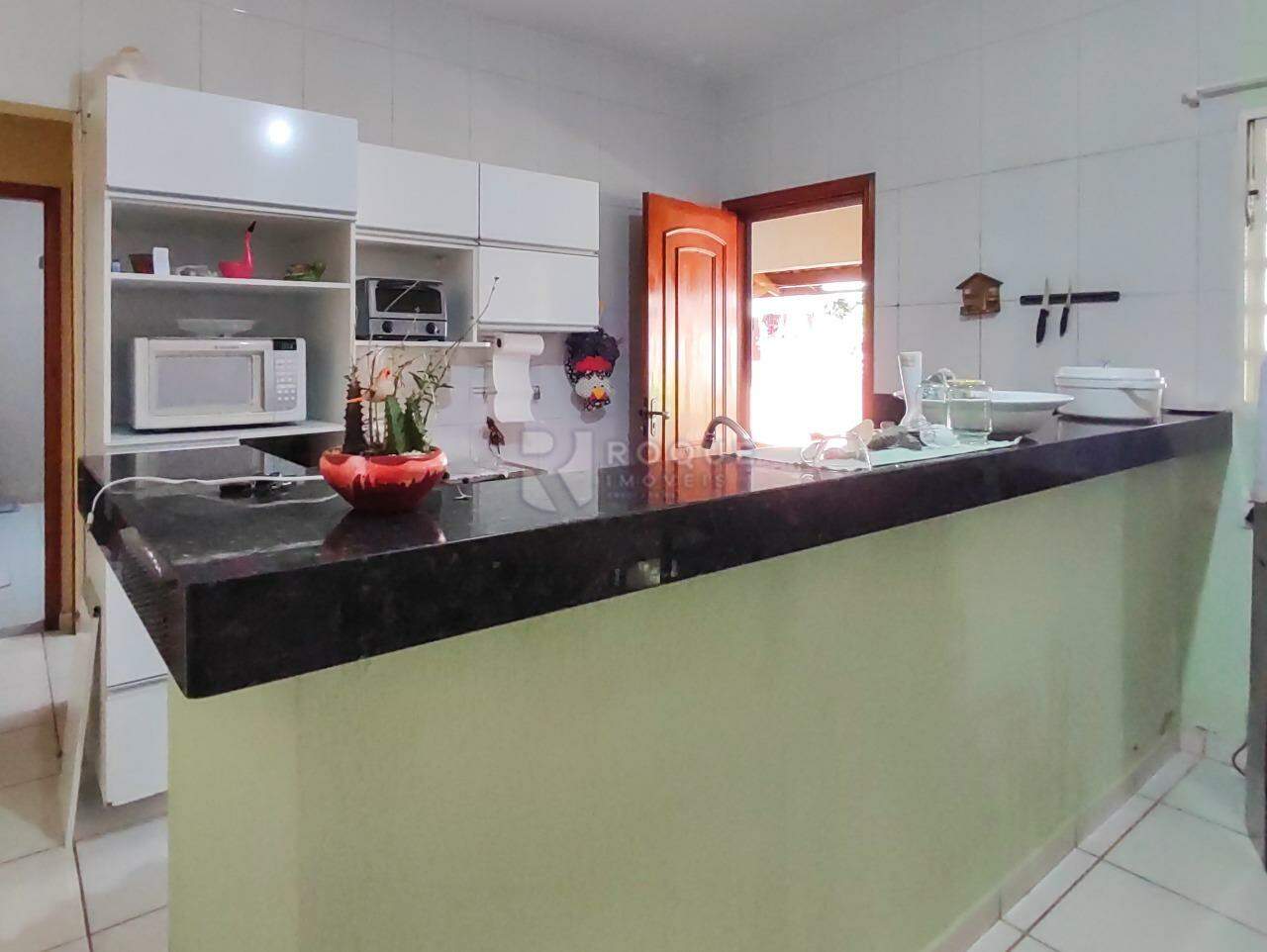 Chácara à venda no bairro Pires de Baixo: COZINHA