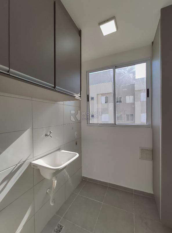 Apartamento para aluguel no bairro Vale das Esmeraldas: Área de serviço