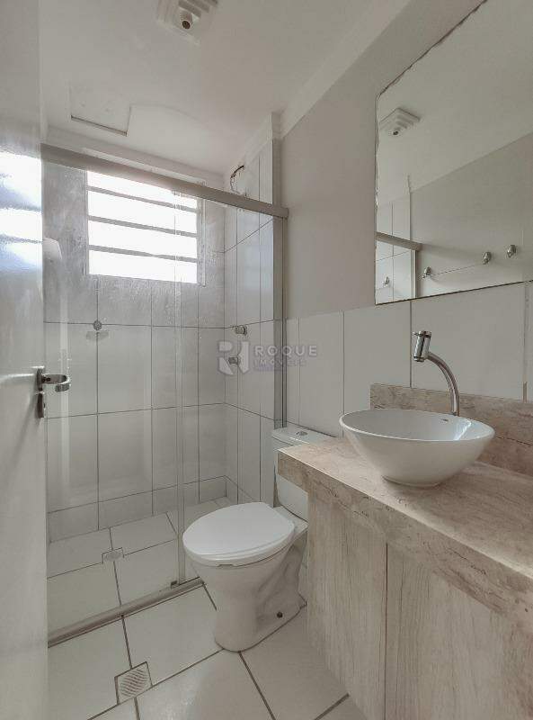 Apartamento para aluguel no bairro Residencial Villa do Sol: WC social 