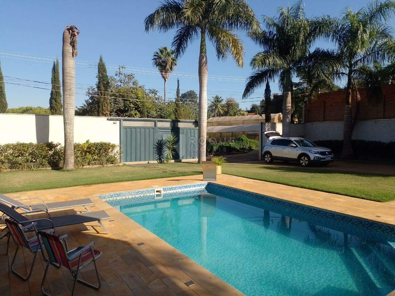Chácara para aluguel no bairro Graminha: Piscina