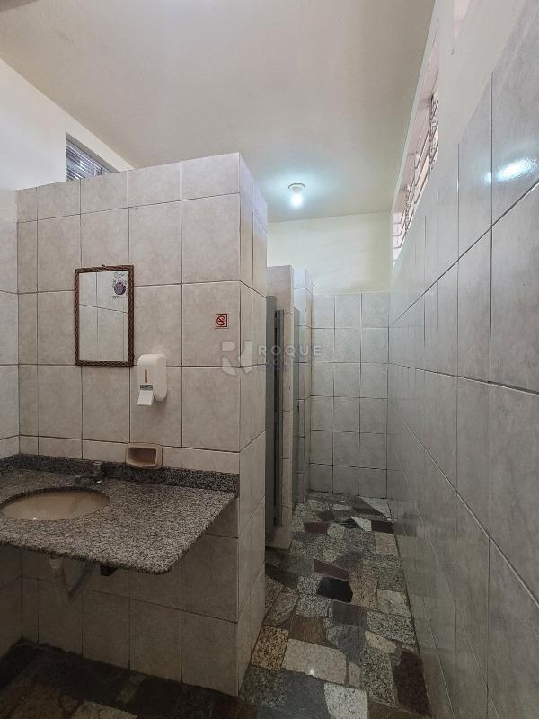 Salão para aluguel no bairro Vila Santa Lucia: Lavatório