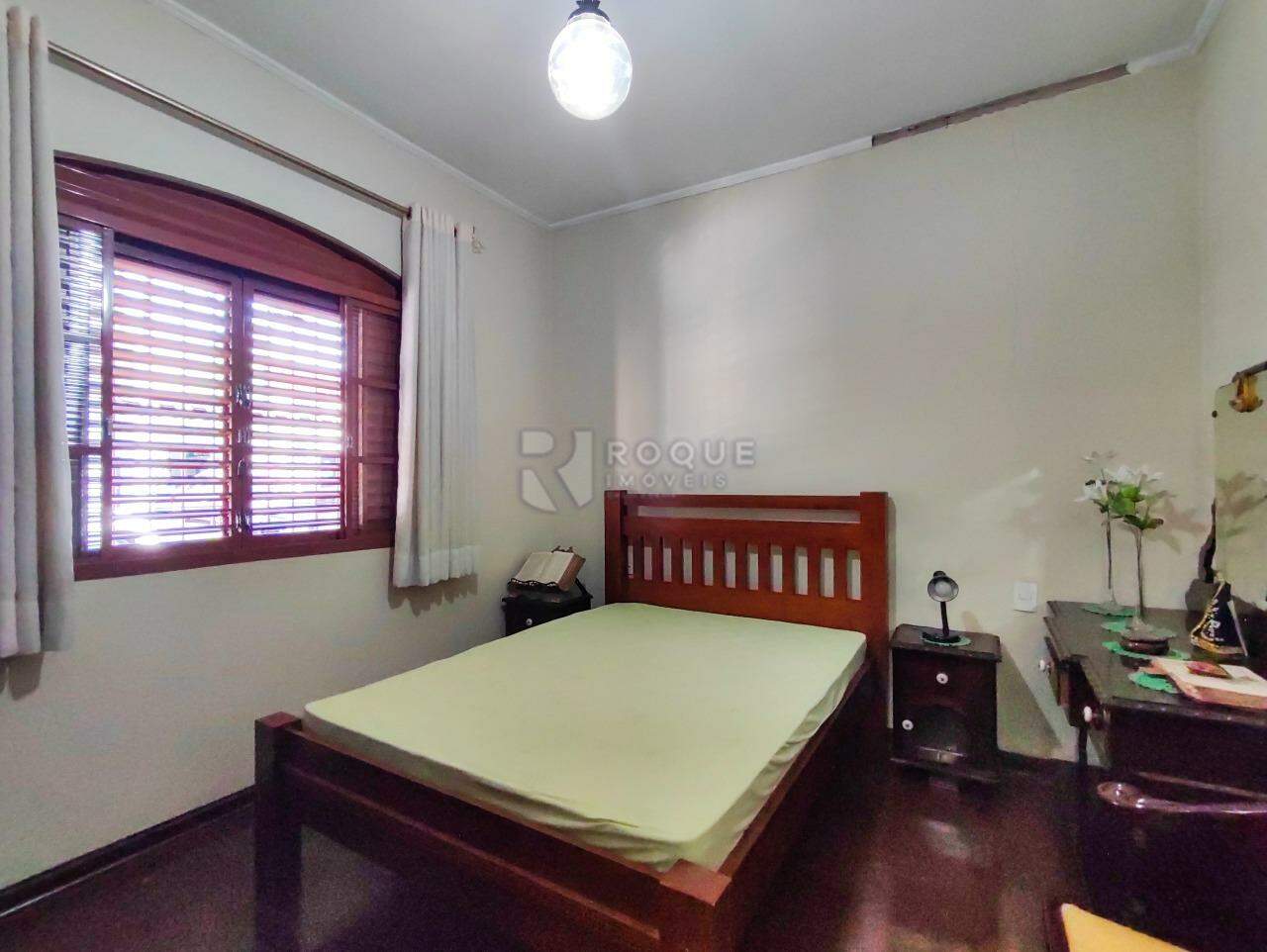 Casa Residencial para aluguel no bairro Centro: DORMITÓRIO 1