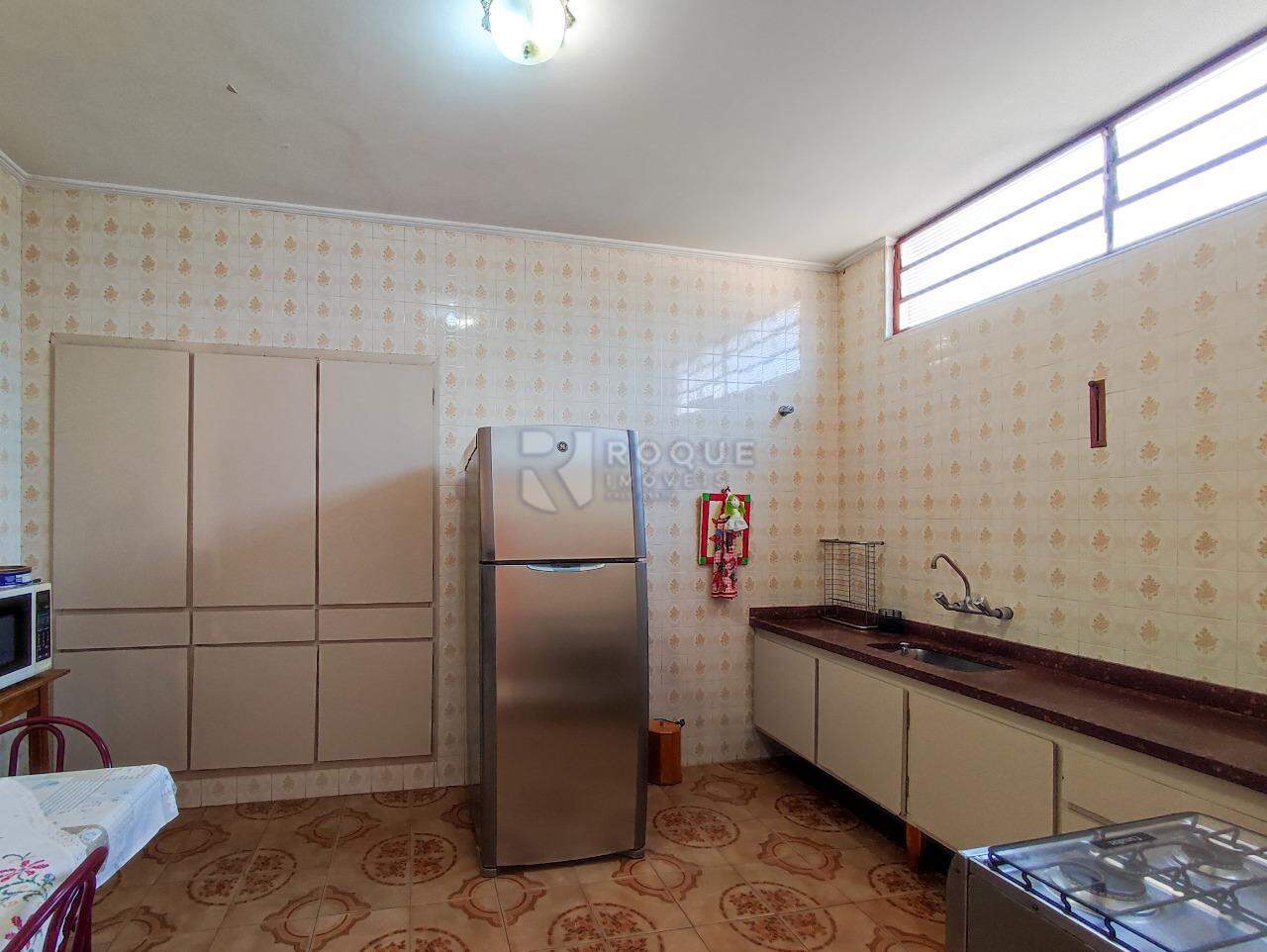 Casa Residencial para aluguel no bairro Centro: COZINHA