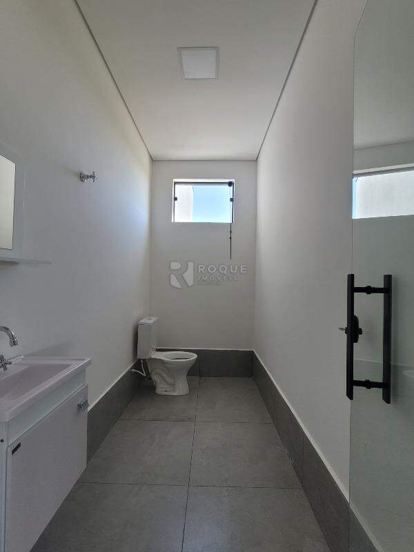 Barracão/Galpão para aluguel no bairro Centro Industrial de Limeira CIL: WC 2 superior