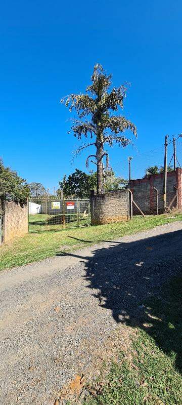 Chácara à venda no bairro Pires de Cima: