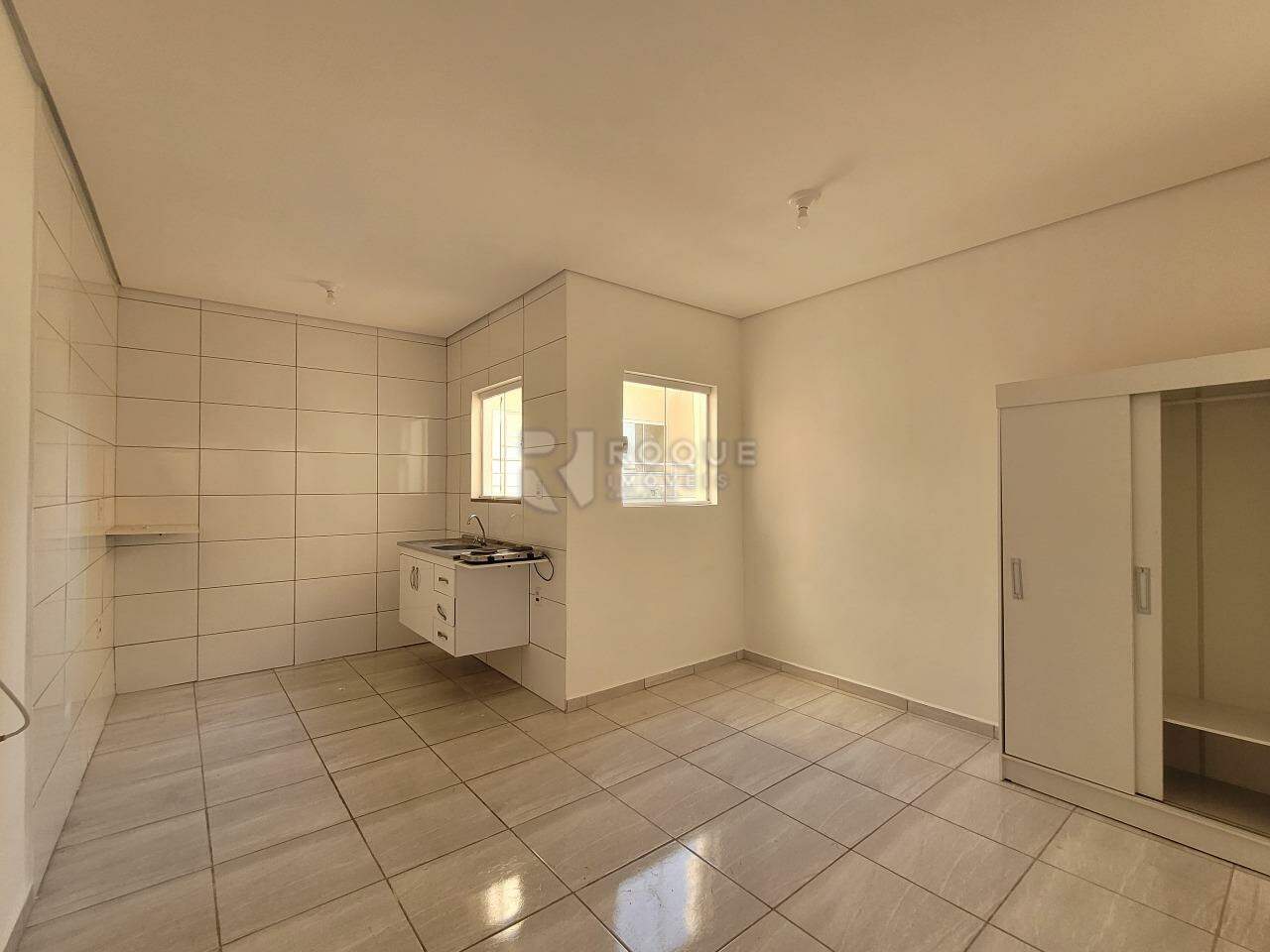 Kitnet para aluguel no bairro Jardim Cidade Universitária I: Sala