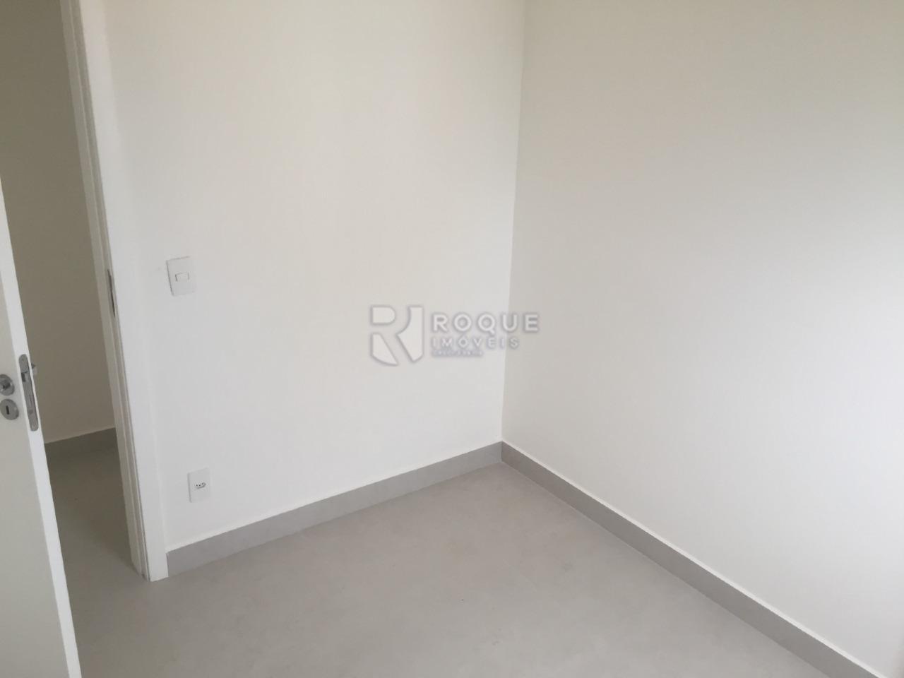 Apartamento à venda no bairro Chácaras Antonieta: 