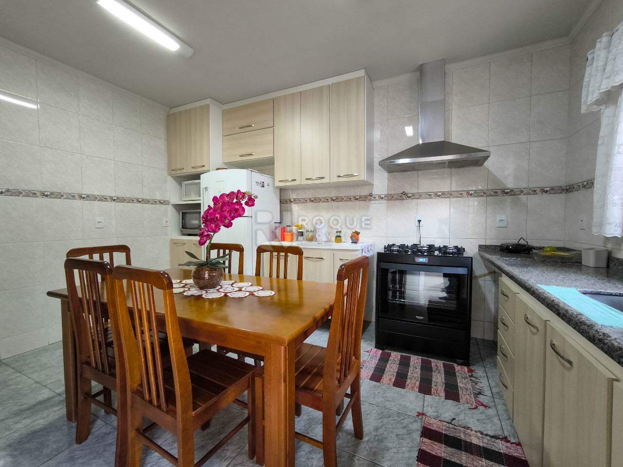 Casa Residencial à venda no bairro Jardim Nova Europa: COZINHA