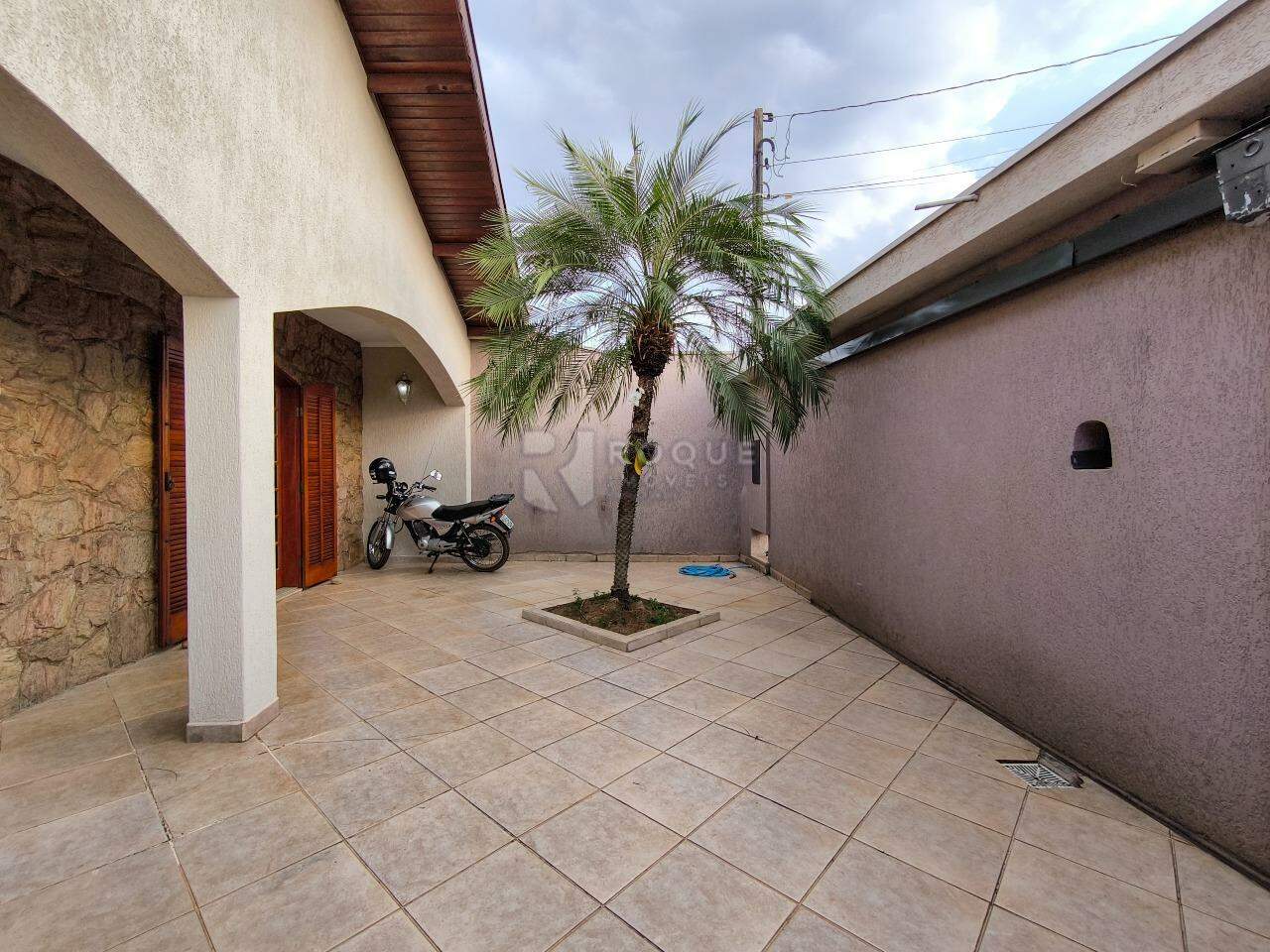Casa Residencial à venda no bairro Jardim Nova Europa: JARDIM