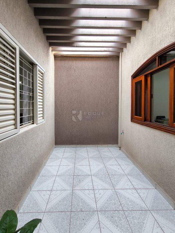 Casa Residencial à venda no bairro Jardim Nova Europa: JARDIM DE INVERNO