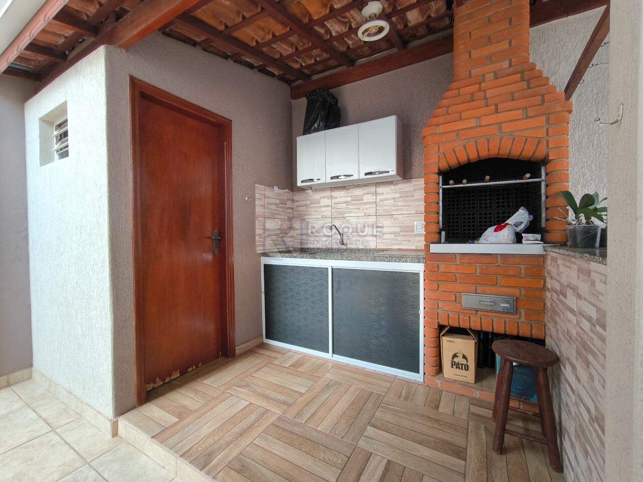 Casa Residencial à venda no bairro Jardim Nova Europa: CHURRASQUEIRA