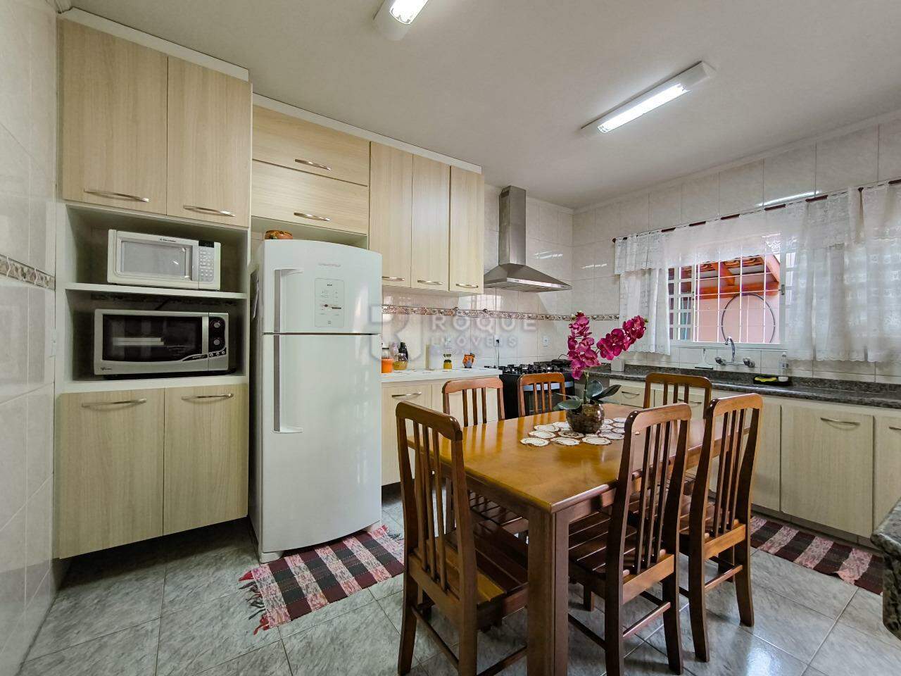 Casa Residencial à venda no bairro Jardim Nova Europa: COZINHA