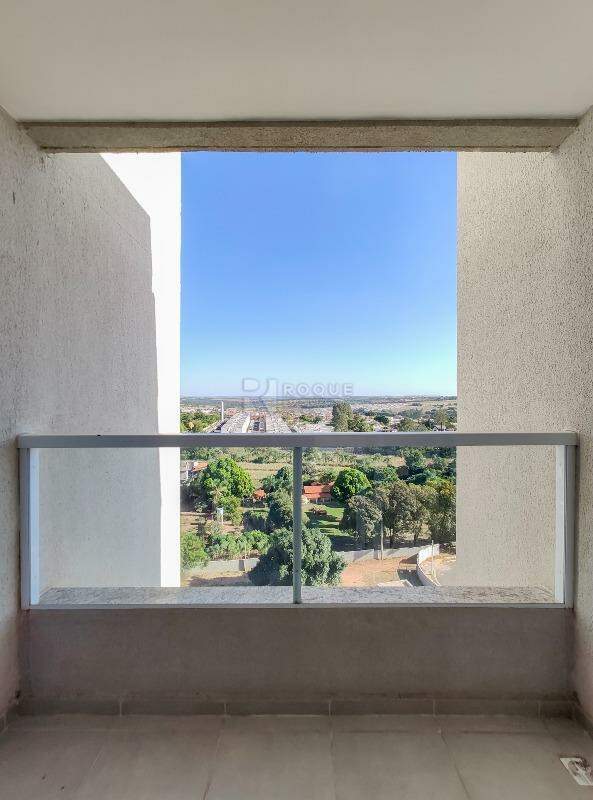 Apartamento para aluguel no bairro Vale das Esmeraldas: Sacada 