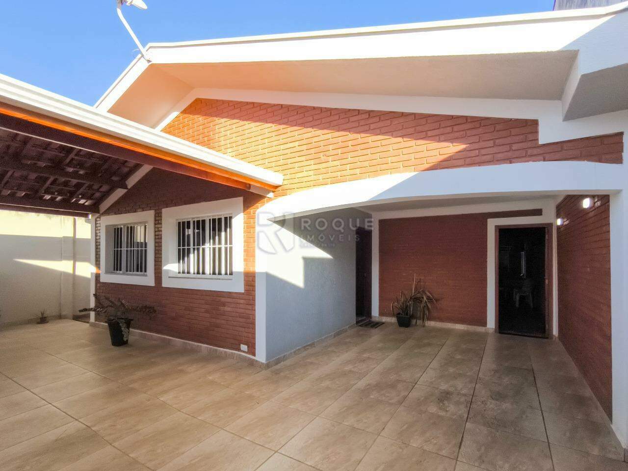 Casa Residencial à venda no bairro Jardim Caieira: FRENTE