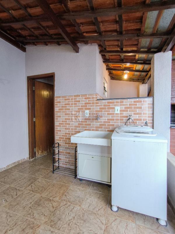 Casa Residencial à venda no bairro Jardim Caieira: LAVANDERIA