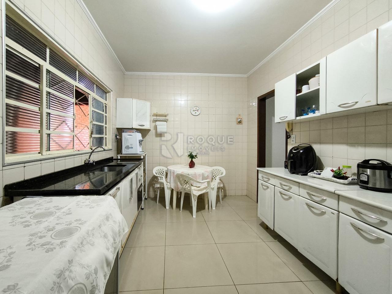Casa Residencial à venda no bairro Jardim Caieira: COZINHA