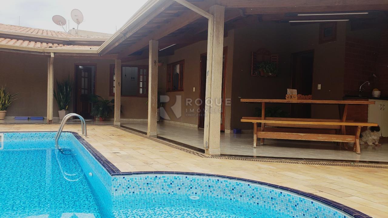 Casa Residencial à venda no bairro Jardim Residencial Village: 