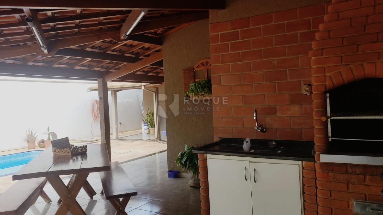 Casa Residencial à venda no bairro Jardim Residencial Village: 