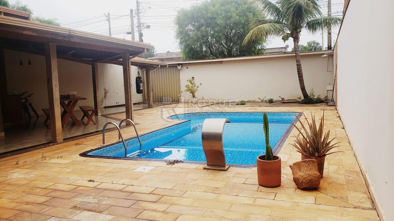 Casa Residencial à venda no bairro Jardim Residencial Village: 