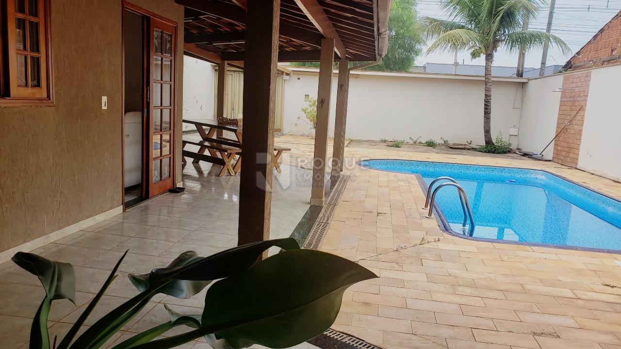 Casa Residencial à venda no bairro Jardim Residencial Village: 