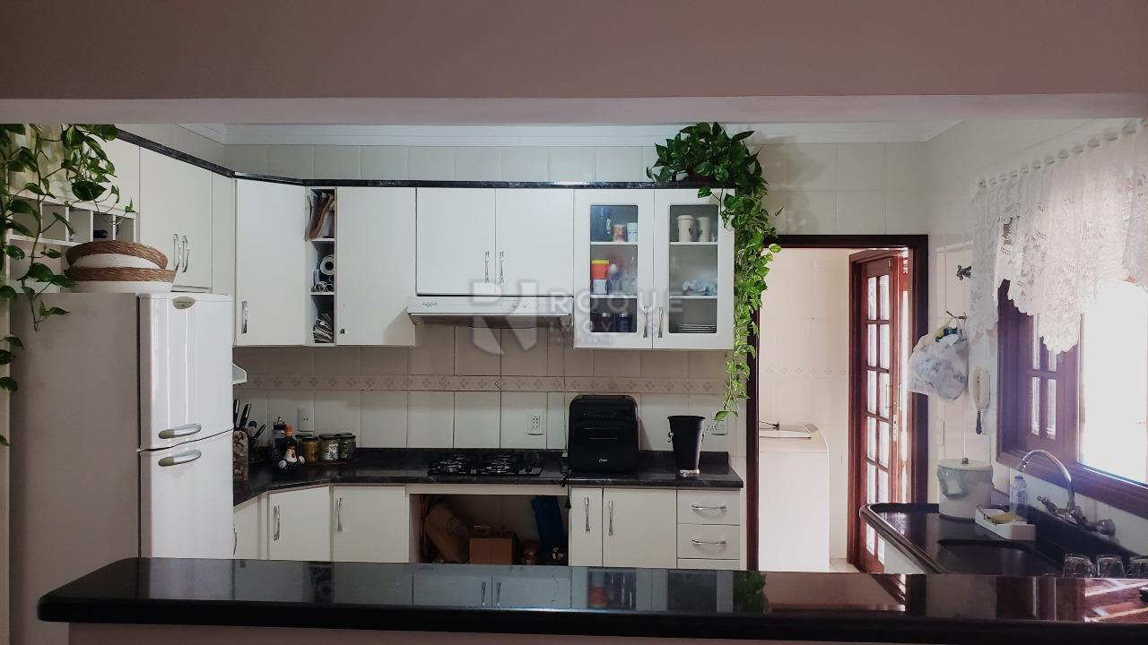 Casa Residencial à venda no bairro Jardim Residencial Village: 