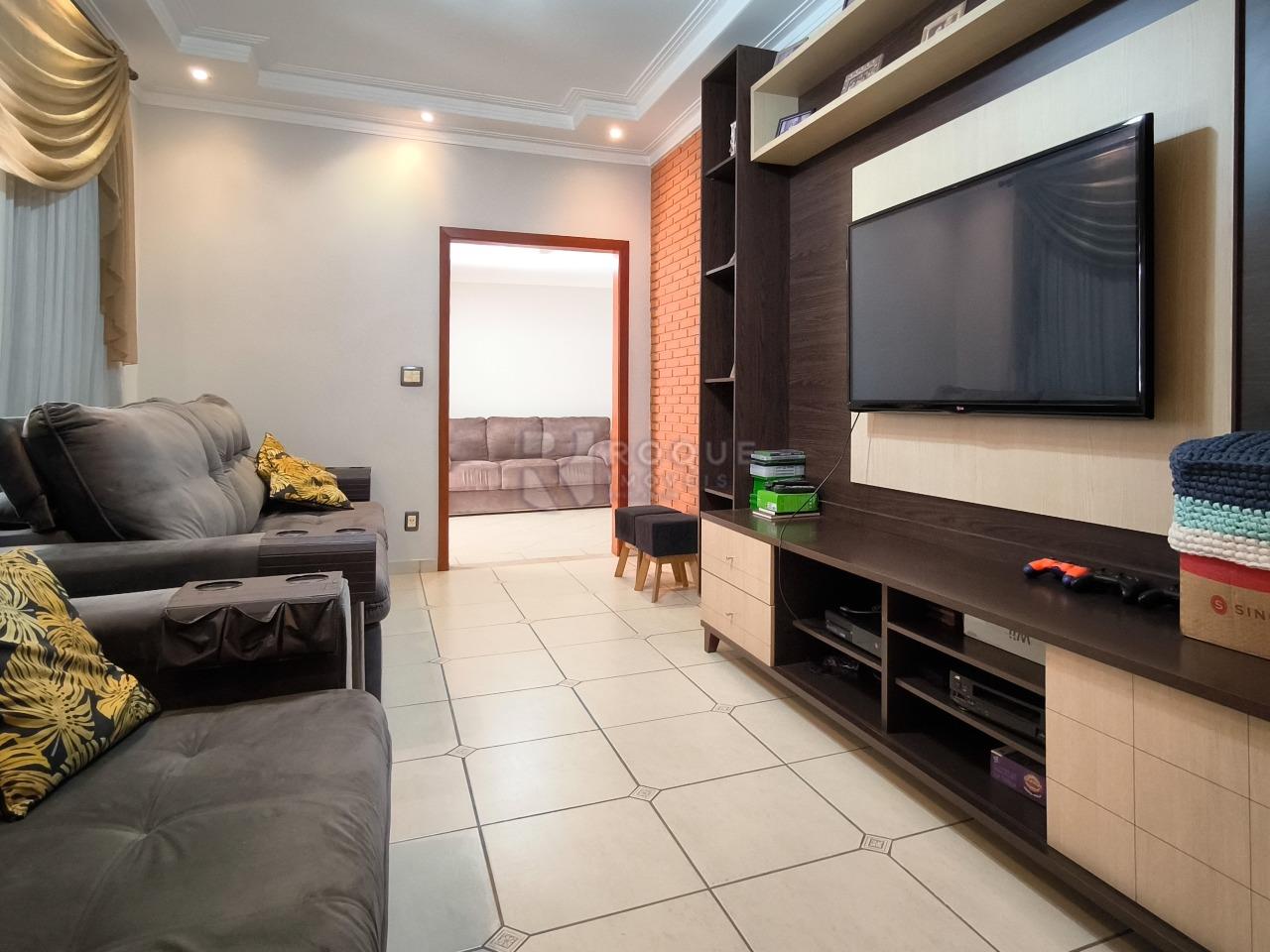 Casa Residencial à venda no bairro Jardim Bandeirantes: SALA DE TV