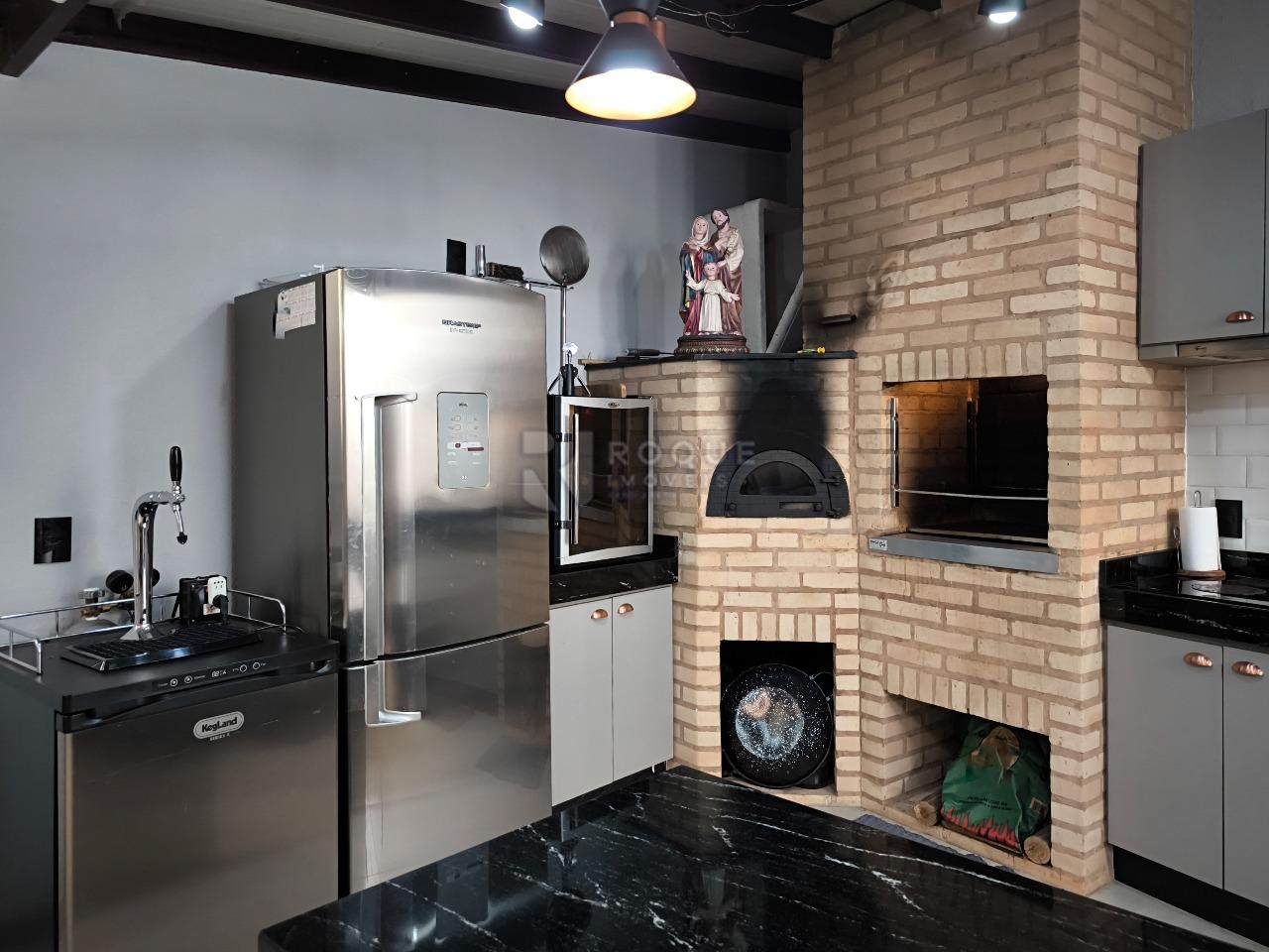 Casa Residencial à venda no bairro Jardim Bandeirantes: CHURRASQUEIRA