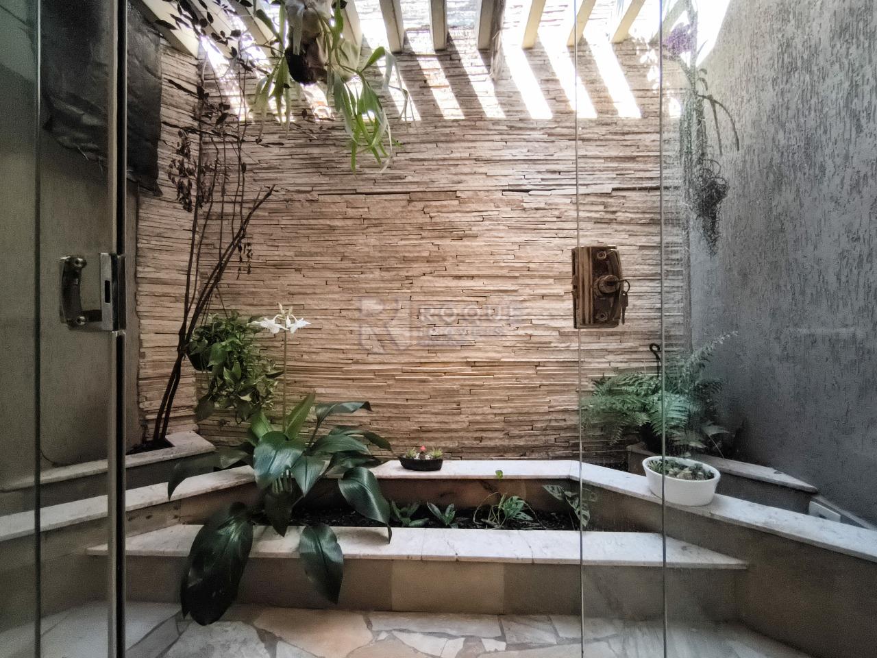 Casa Residencial à venda no bairro Jardim Bandeirantes: JARDIM DE INVERNO