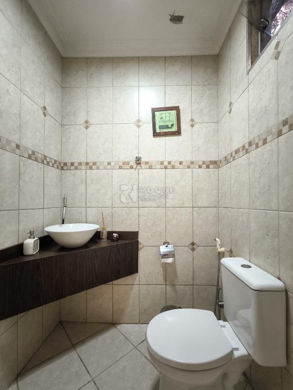 Casa Residencial à venda no bairro Jardim Bandeirantes: LAVABO