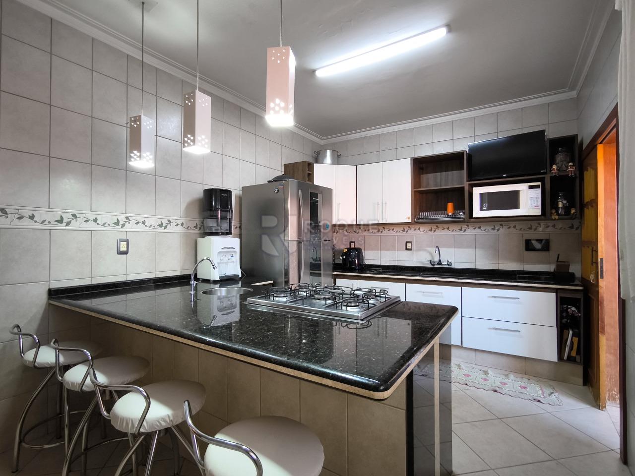 Casa Residencial à venda no bairro Jardim Bandeirantes: COZINHA