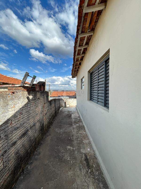 Casa Residencial para aluguel no bairro Jardim Planalto: Área externa