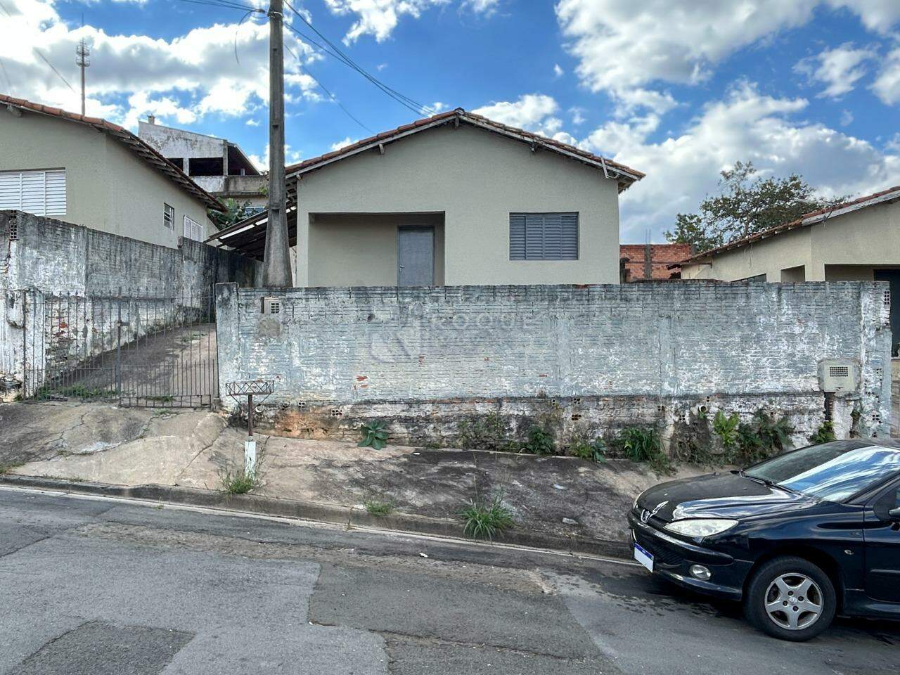 Casa Residencial para aluguel no bairro Jardim Planalto: Fachada