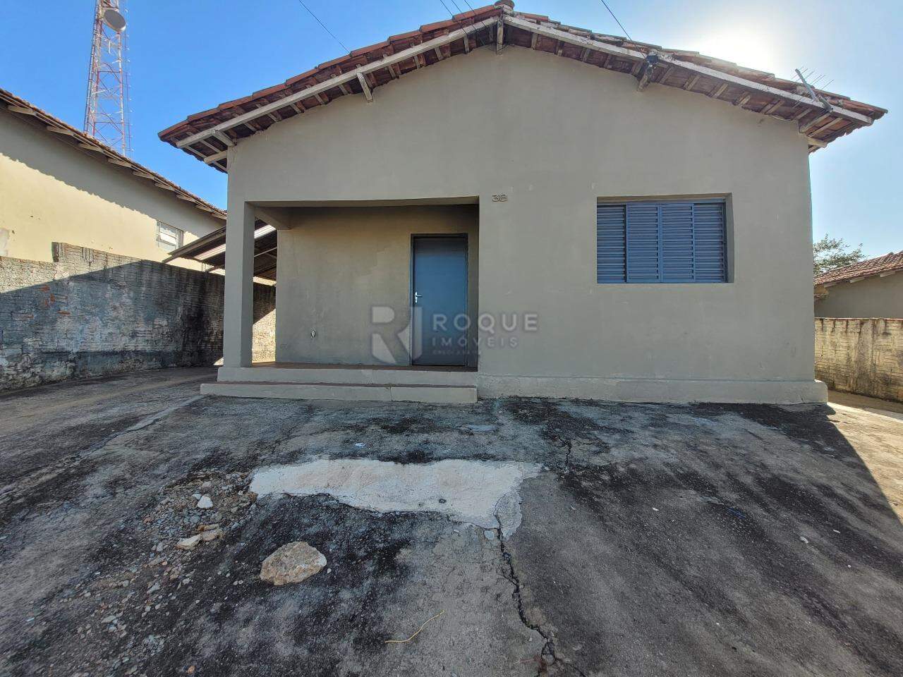 Casa Residencial para aluguel no bairro Jardim Planalto: Frente