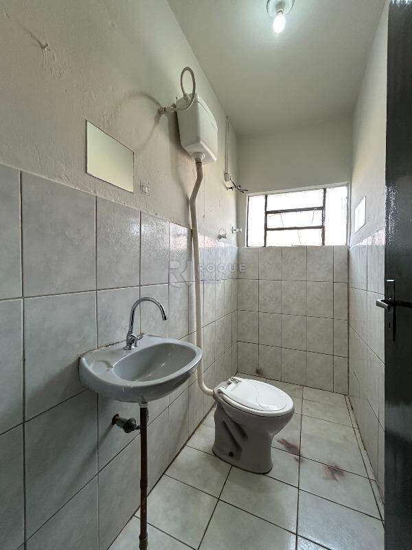 Casa Residencial para aluguel no bairro Jardim Planalto: WC Social