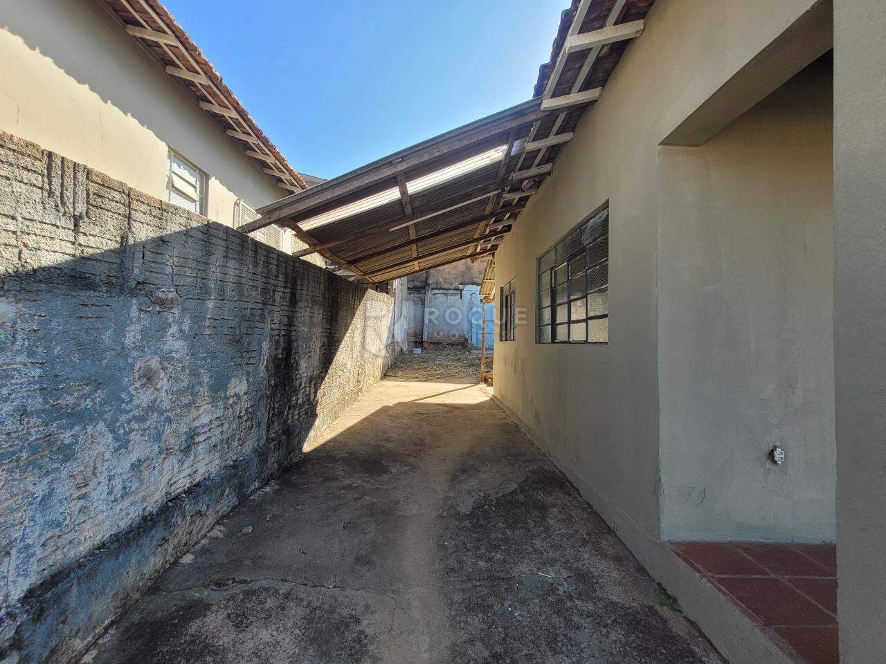 Casa Residencial para aluguel no bairro Jardim Planalto: Garagem