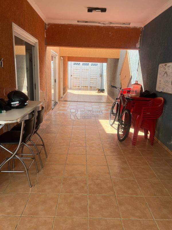 Casa Residencial à venda no bairro Vila Rosana: