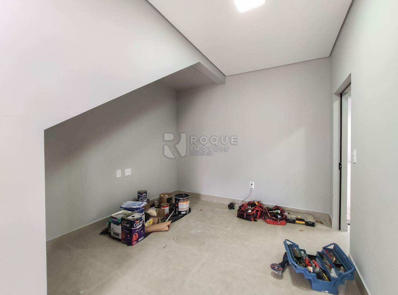 Barracão/Galpão para aluguel no bairro Jardim Residencial e Comercial Alto dos Laranjais: Hall de acesso 