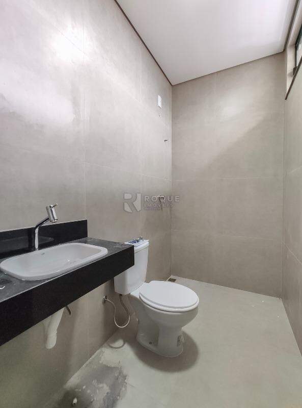 Barracão/Galpão para aluguel no bairro Jardim Residencial e Comercial Alto dos Laranjais: WC social segundo andar 